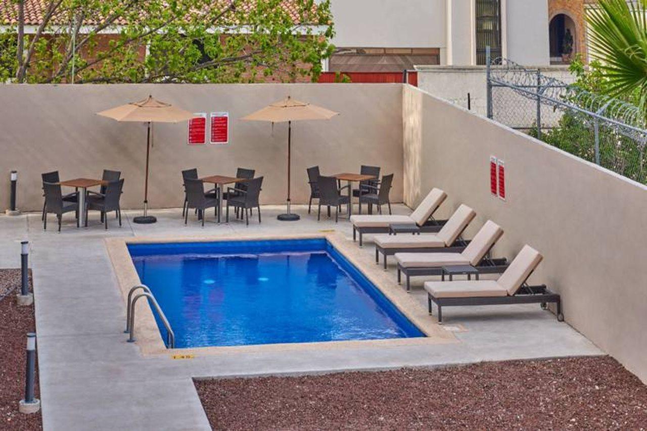 Extended Suites Chihuahua La Juventud Exterior photo